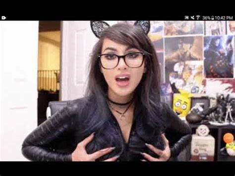 sssniperwolf shows tits